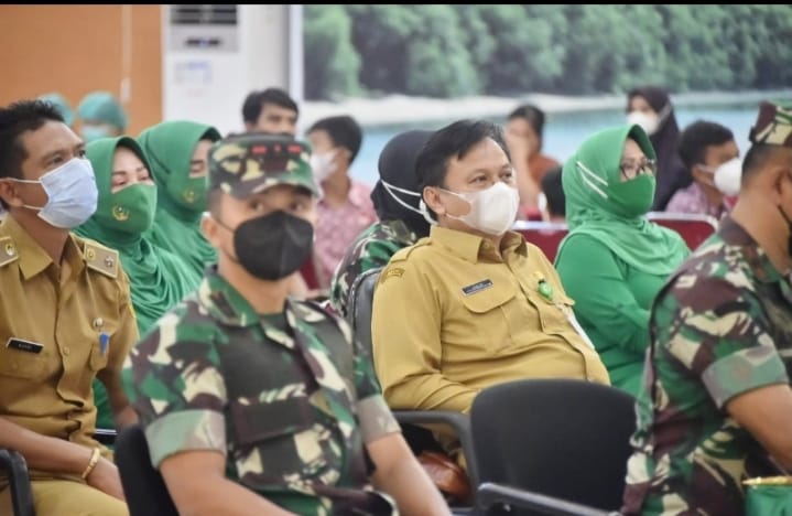 Satgas Covid-19 Kabupaten Bogor Tinjau Langsung Pelaksanaan Vaksinasi Anak Bersama Danrem 061/SK